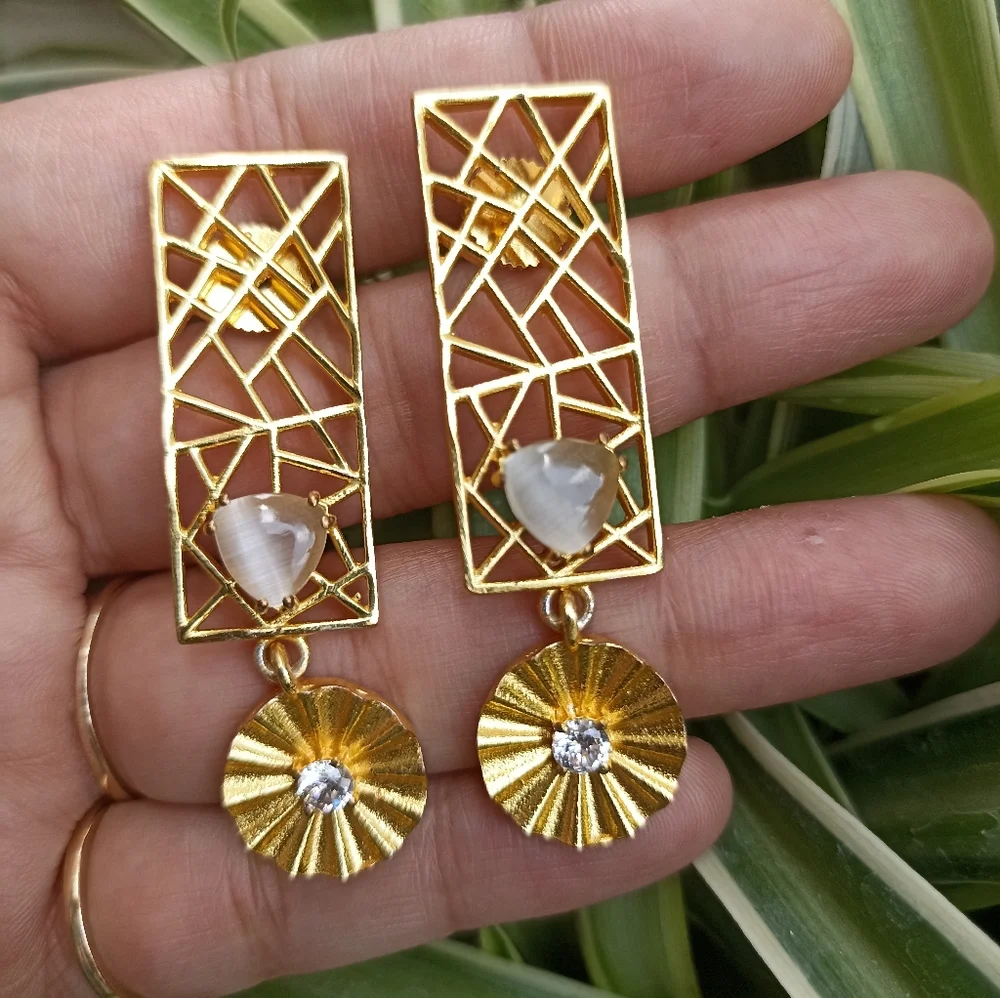 Handmade gold platted stone studded contemporary earrings - Picture 10 of 11